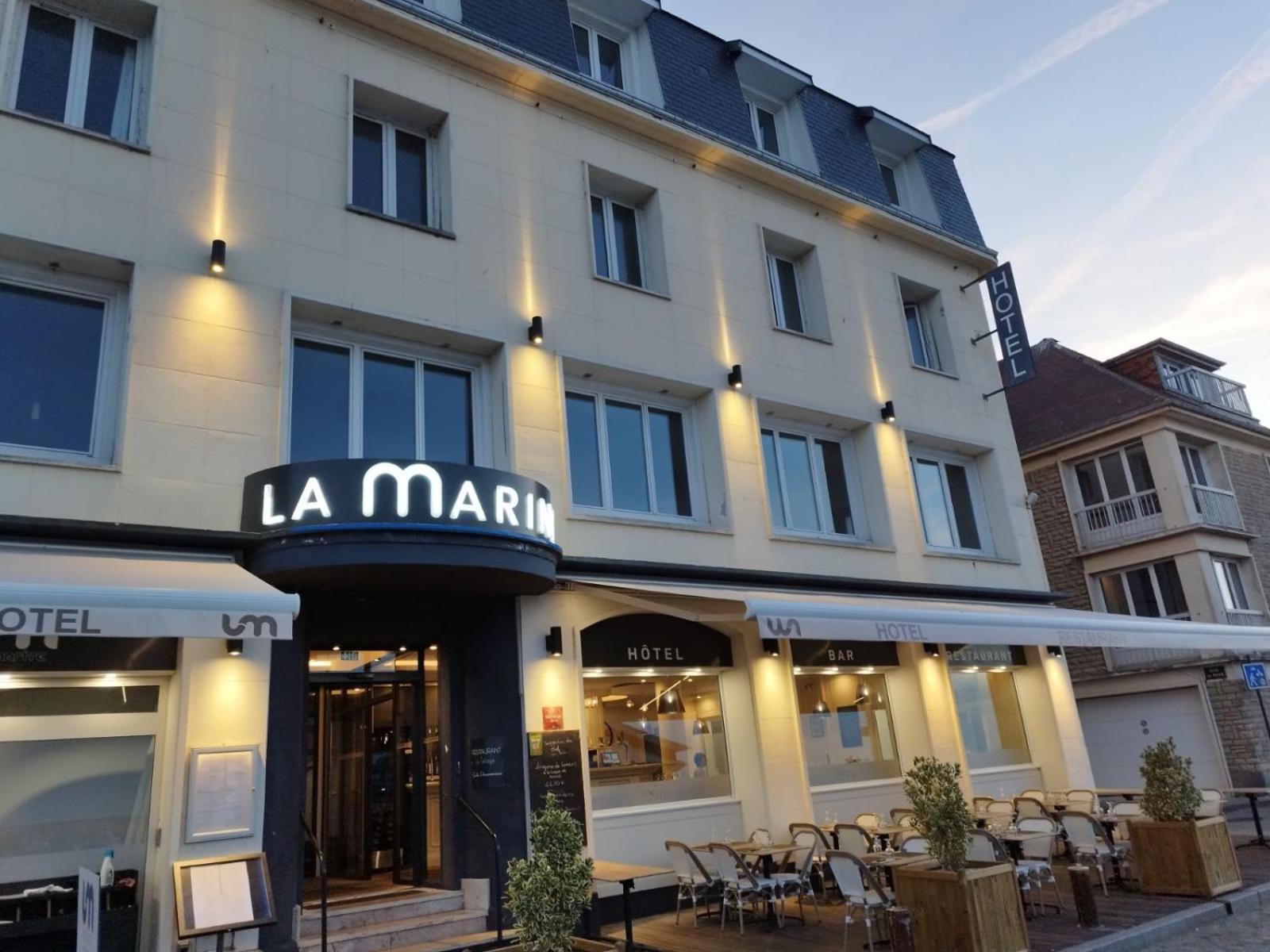 Le Grand Hotel De La Marine "Face A La Mer" Port-en-Bessin-Huppain Exterior foto