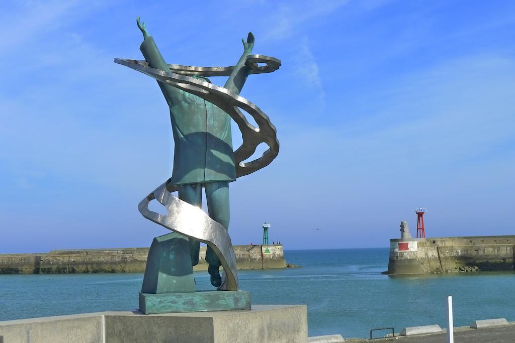Le Grand Hotel De La Marine "Face A La Mer" Port-en-Bessin-Huppain Exterior foto